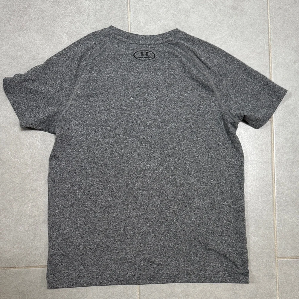 Under Armour Kids Gray Short Sleeve Tee ✨5 for $15!✨